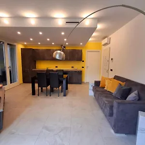  Apartment Casa Di Como.
